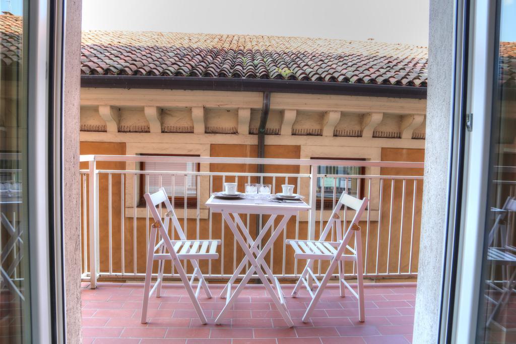 Double Room Private External Bathroom