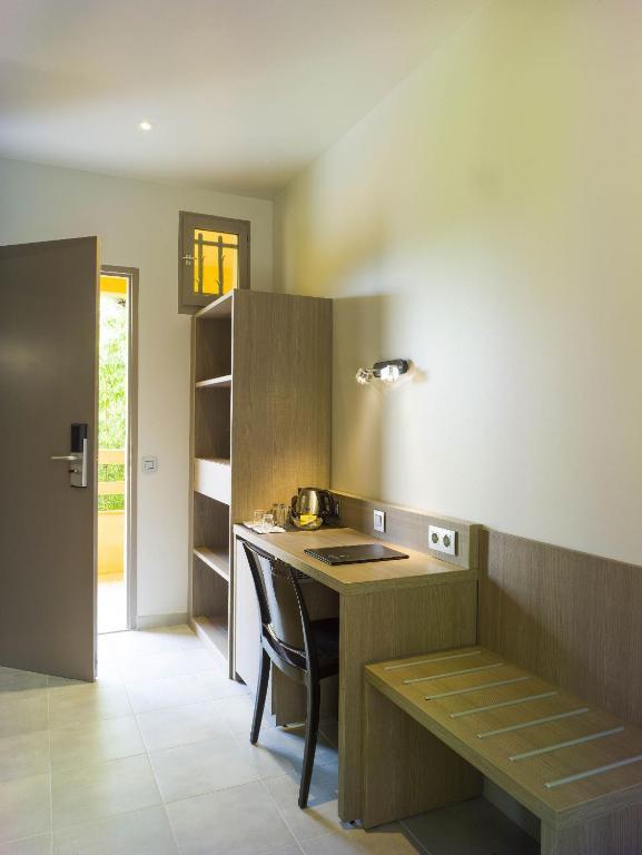 Double Room,26675645:JPEG