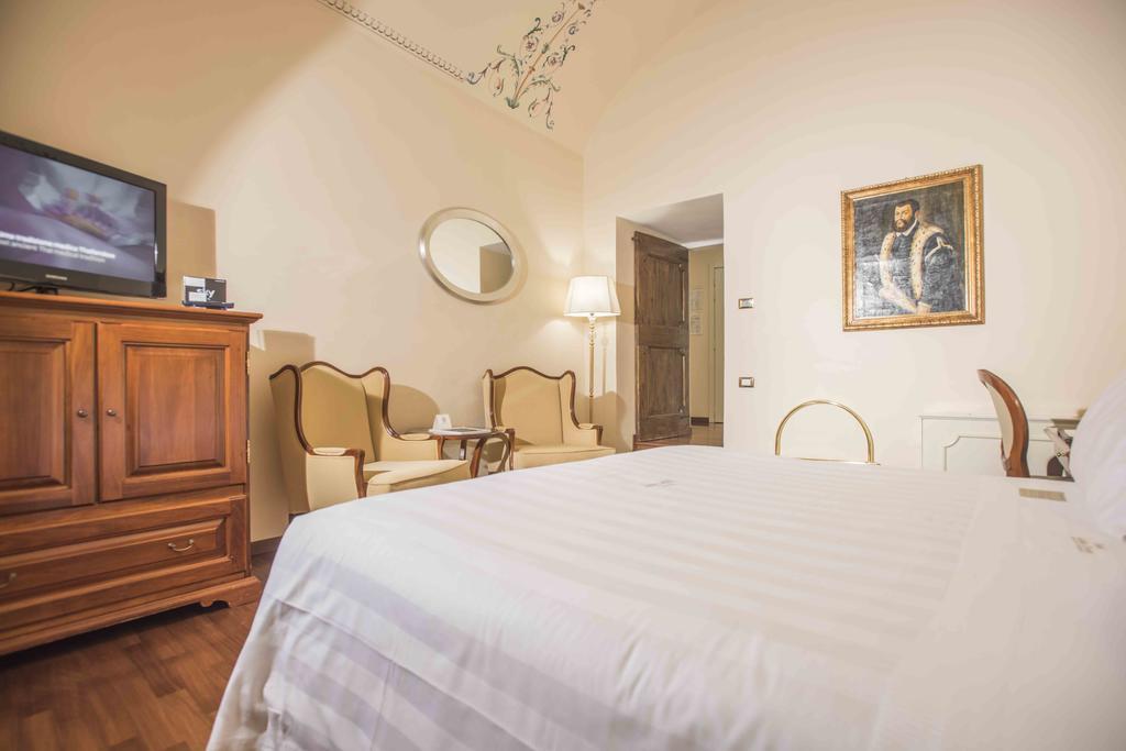 Deluxe Double or Twin Room Tower