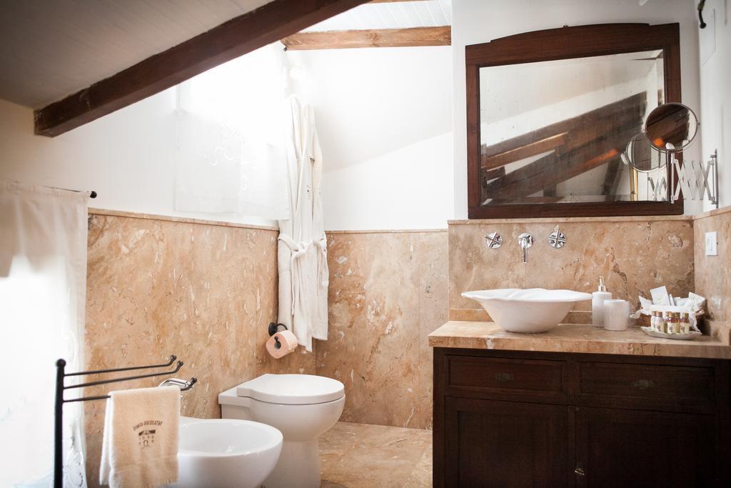 Attic Suite,1248386470:JPEG
