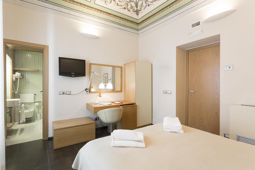 Deluxe Double Room,266290517:JPEG