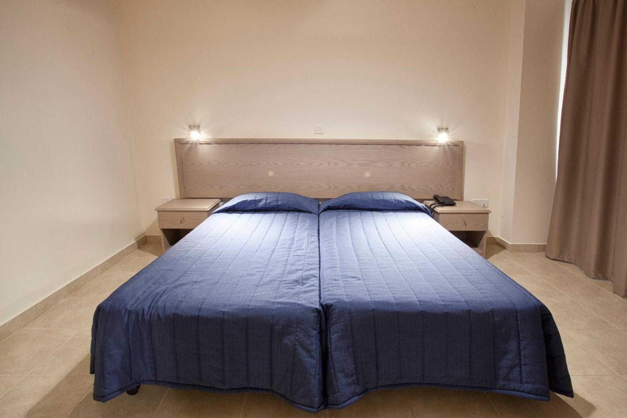 Superior One-Bedroom Apartment,110693037:JPEG
