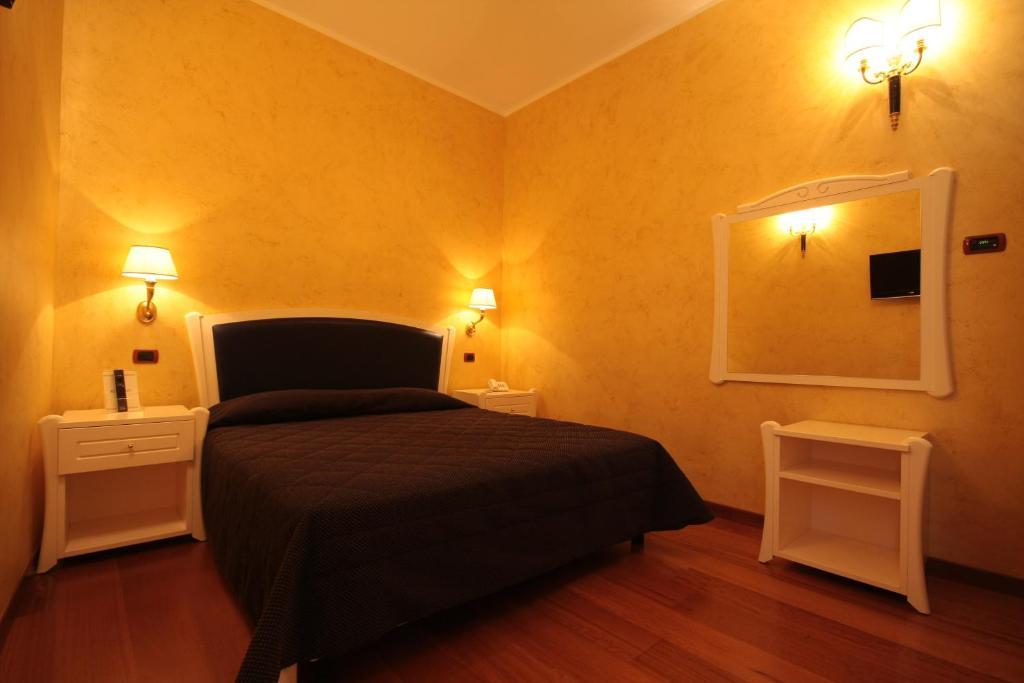 Comfort Single Room with Shower,676567233:JPEG