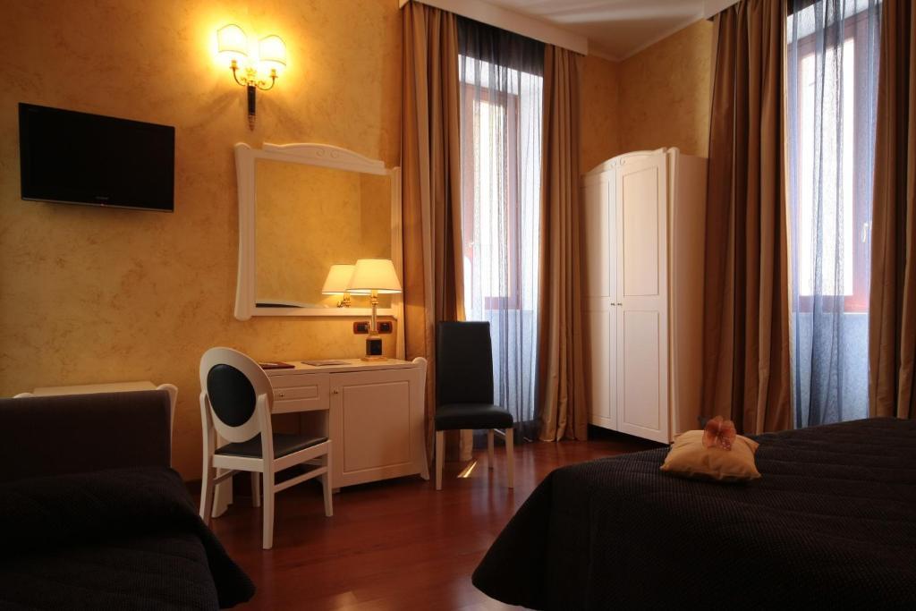 Triple Room