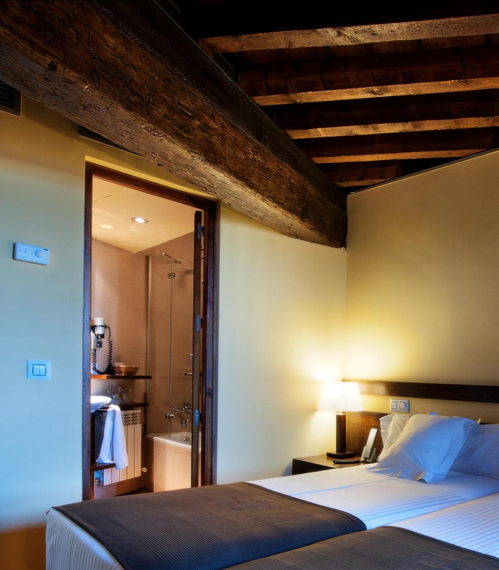 Single Room,644978169:JPEG