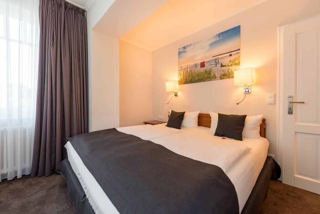 Double Room Partial Sea View