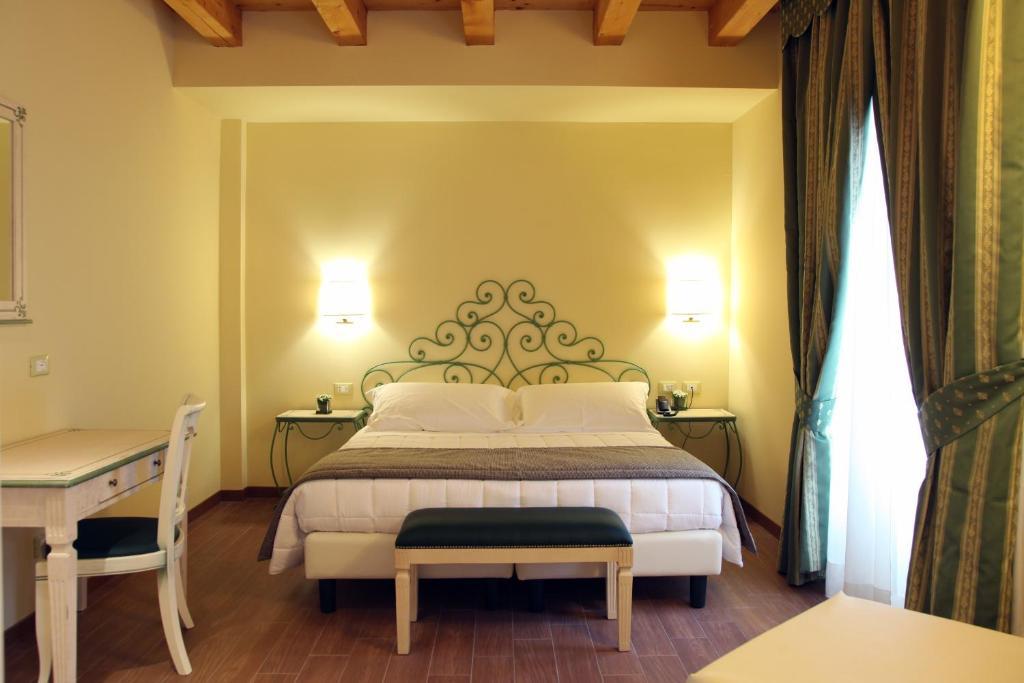 Double Room,510067671:JPEG