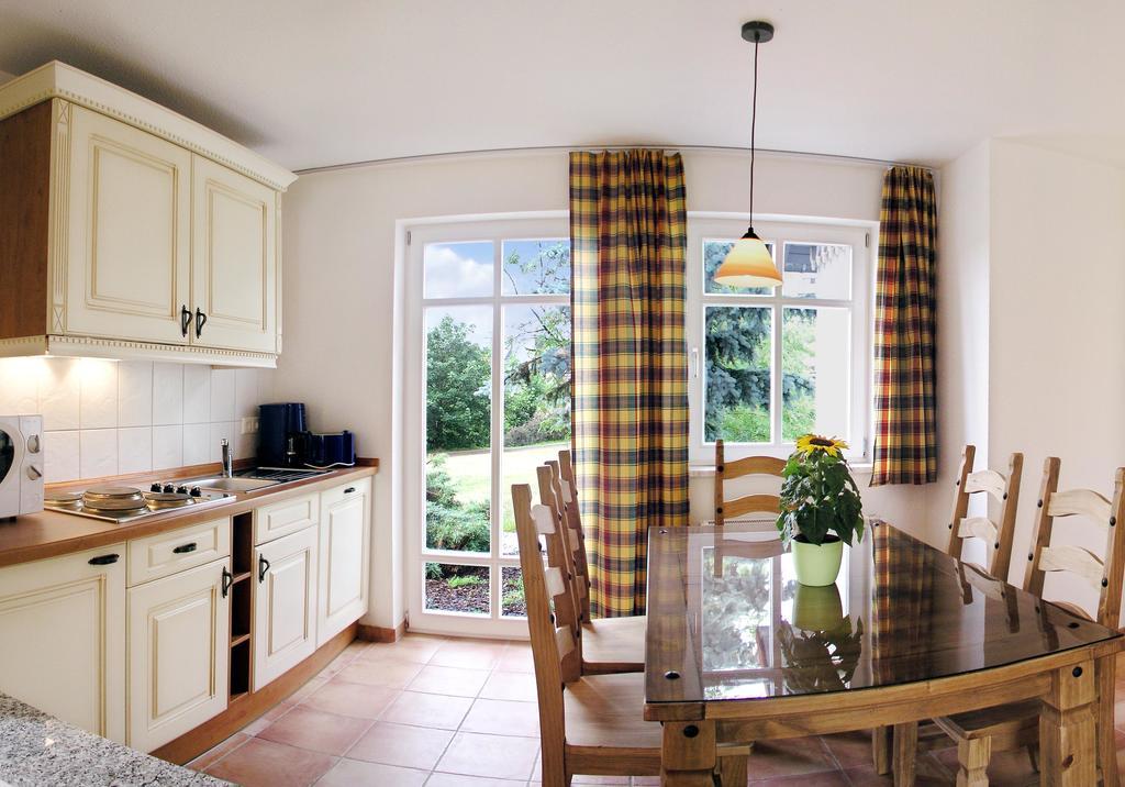 Three-Bedroom House,268263737:JPEG