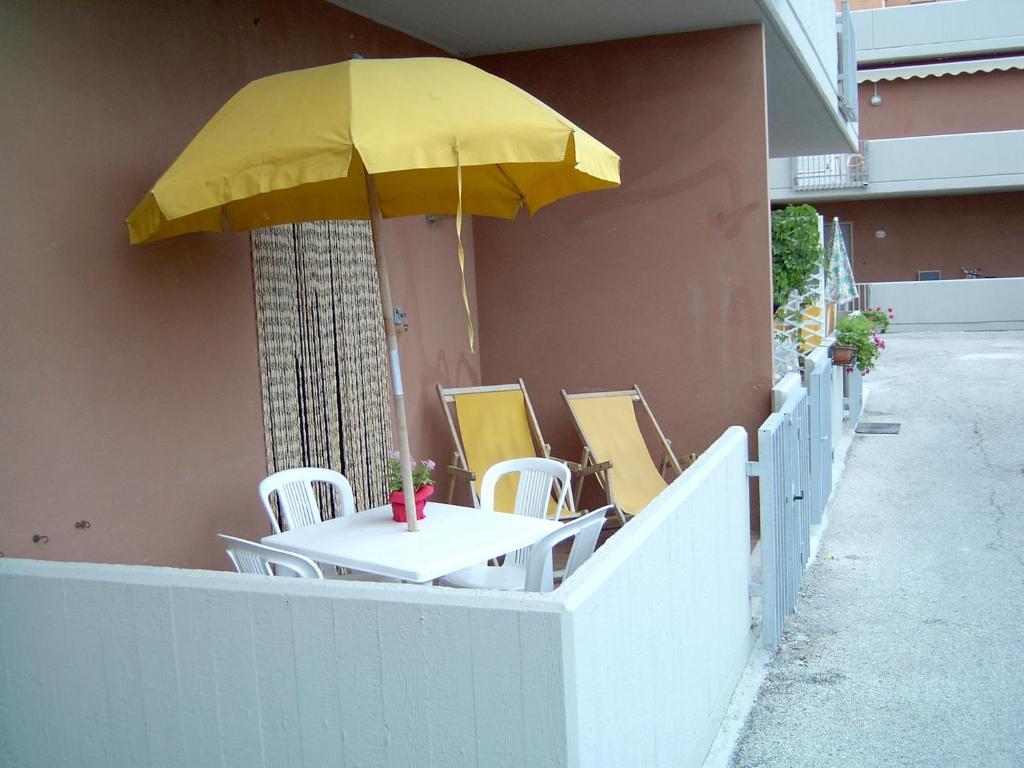 One-Bedroom Apartment,1141691500:JPEG