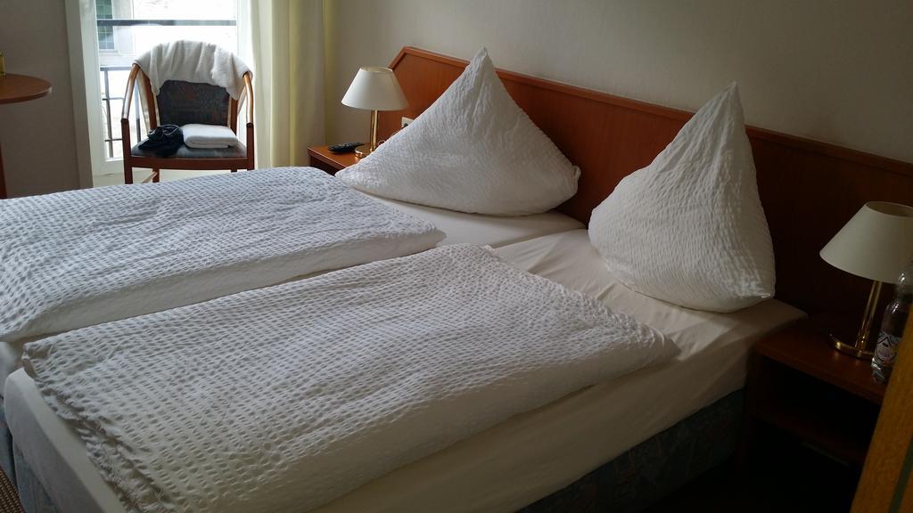 Classic Double Room shared WC