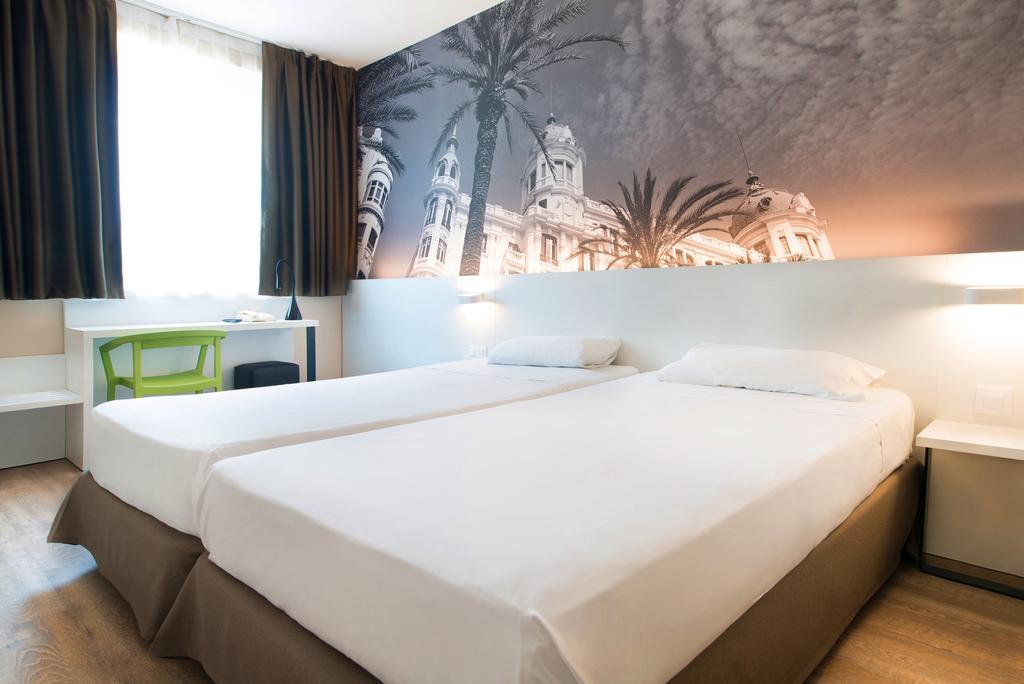 Twin Room,451523598:JPEG