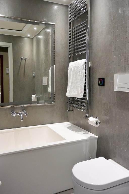 Deluxe Double or Twin Room Grand Canal View,707899630:JPEG