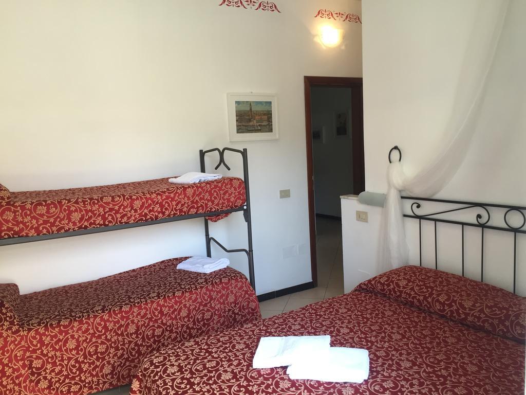 Double Room Extra Bed,273709145:JPEG
