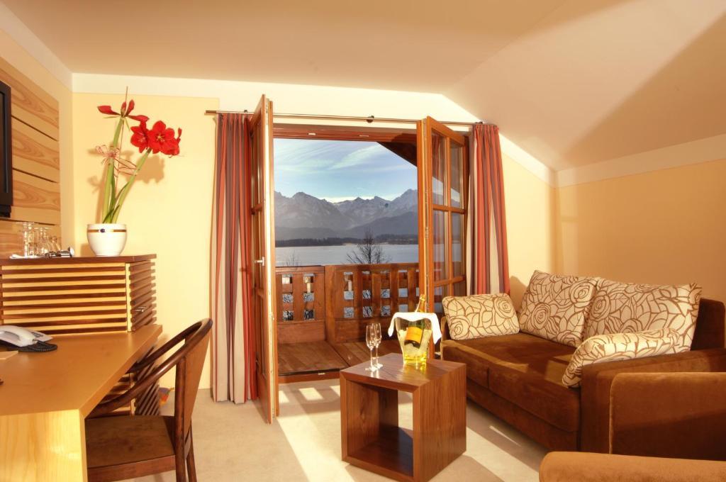 Loge Room