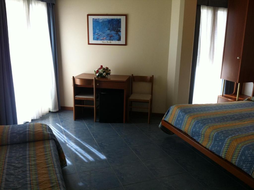 Triple Room,228133571:JPEG