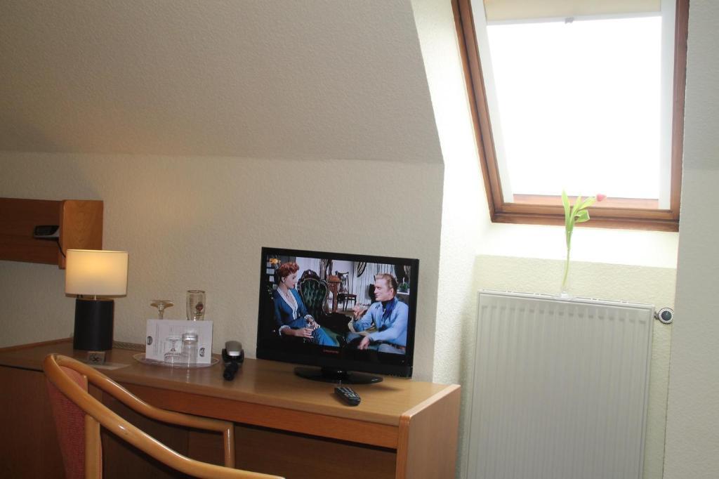 Small single room upper floor without elevator