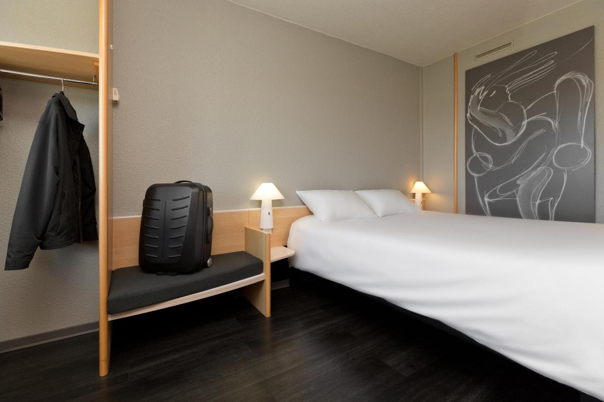 Standard Two Single Bed