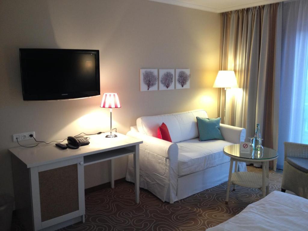 Double Room Land View,401445807:JPEG
