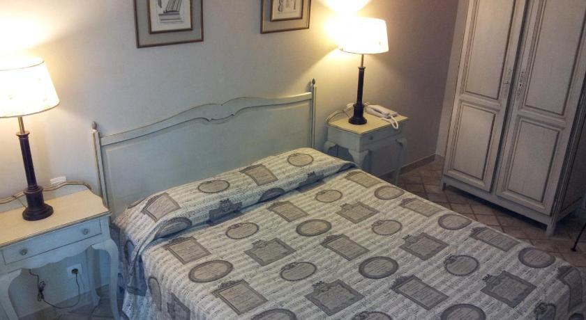 Standard Double Room Arpège,413558877:JPEG
