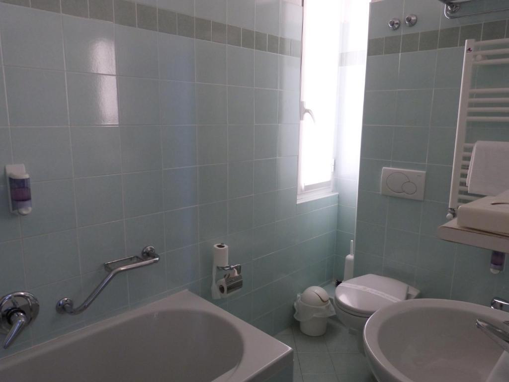 Double Room,28367087:JPEG