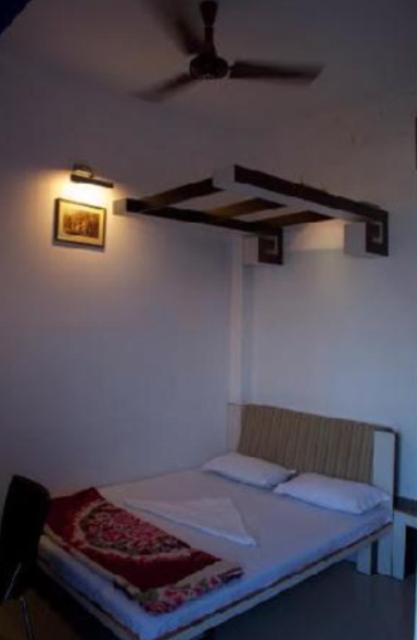 Deluxe Double Room,1710619933:JPEG
