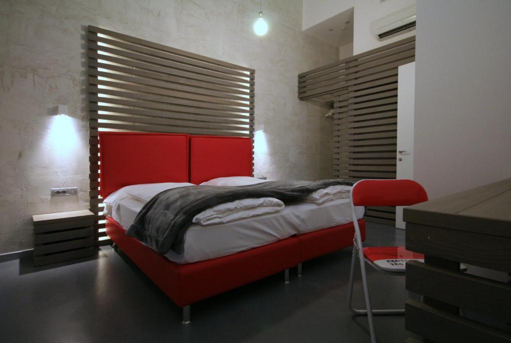 One-Bedroom Apartment,28533413:JPEG