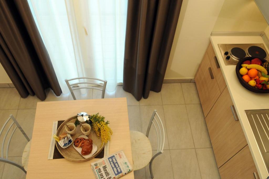 One-Bedroom Suite Sea View
