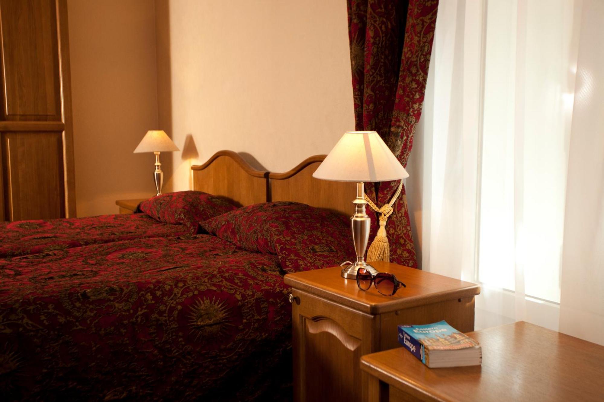 Triple Room,61382791:JPEG