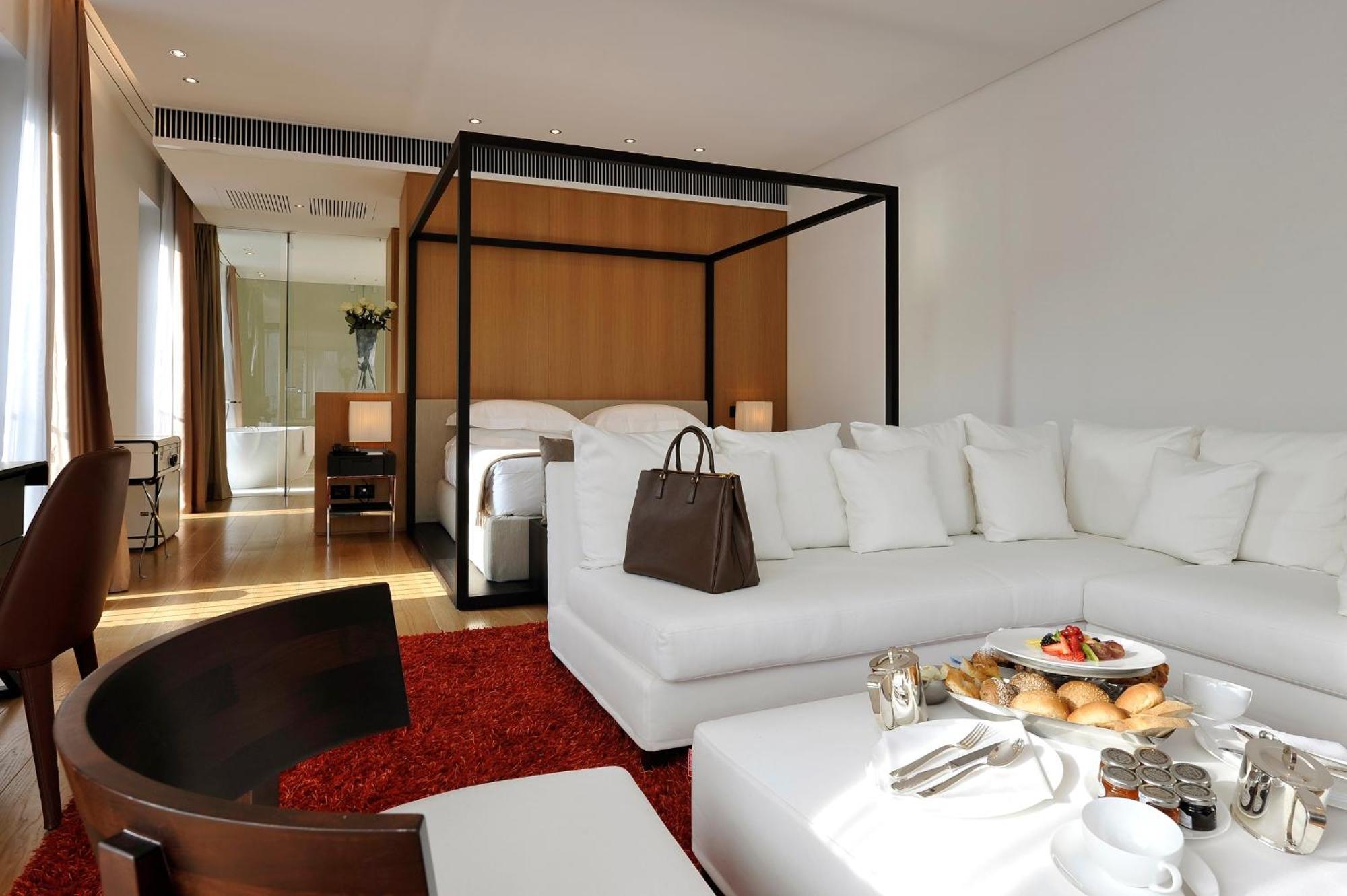 Executive Suite,1007967847:JPEG