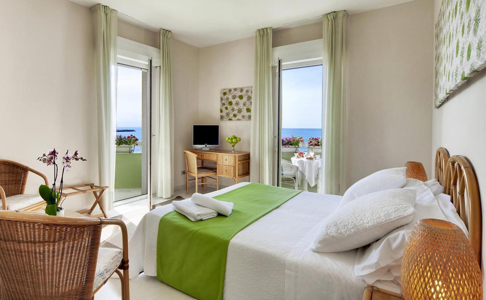 Superior Double Room Sea View