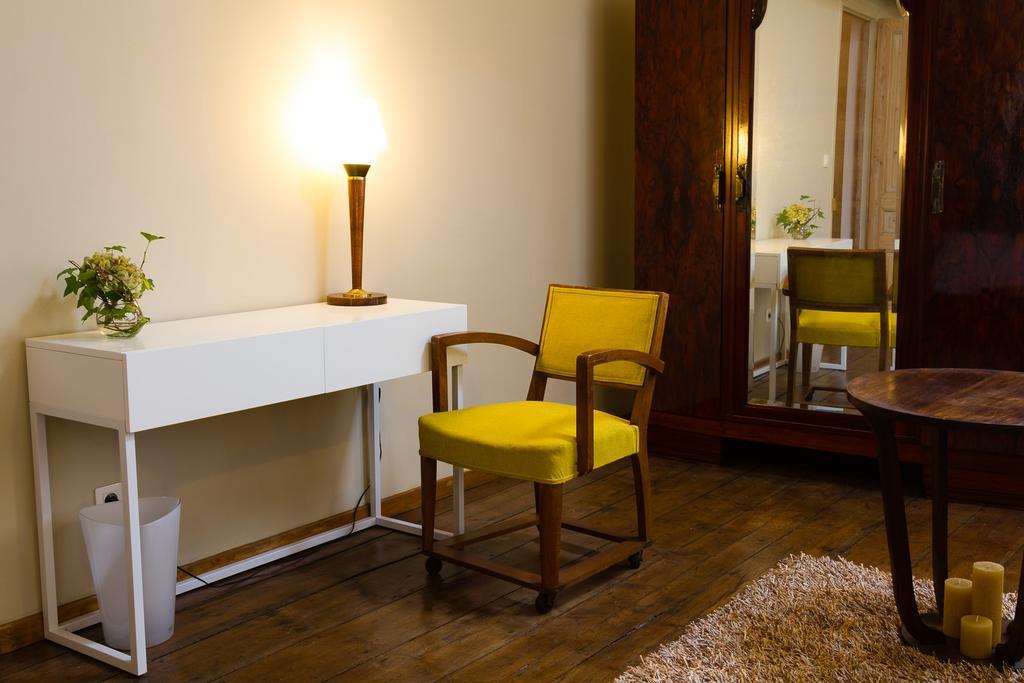 One-Bedroom Apartment,324633562:JPEG