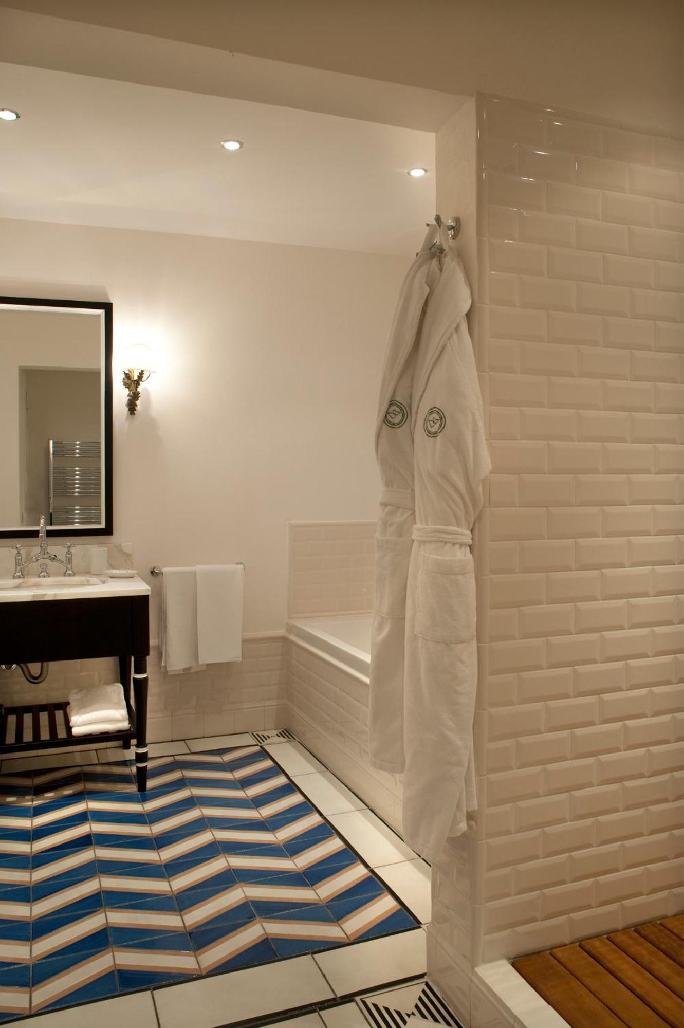 Double Room,1157427447:JPEG
