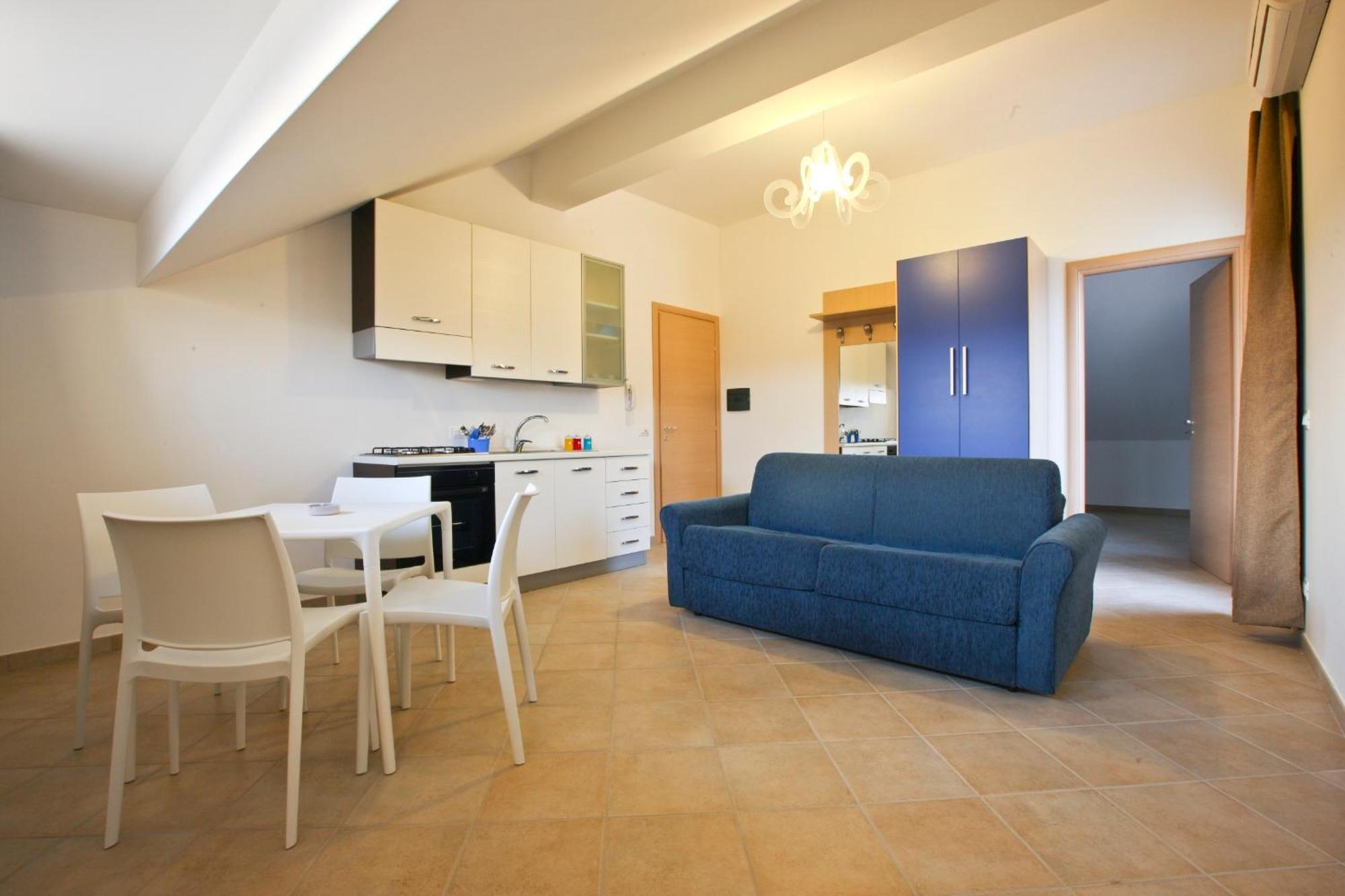 One-Bedroom Apartment,306545720:JPEG
