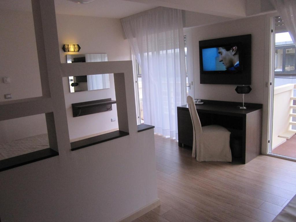 Deluxe Triple Room,689110815:JPEG