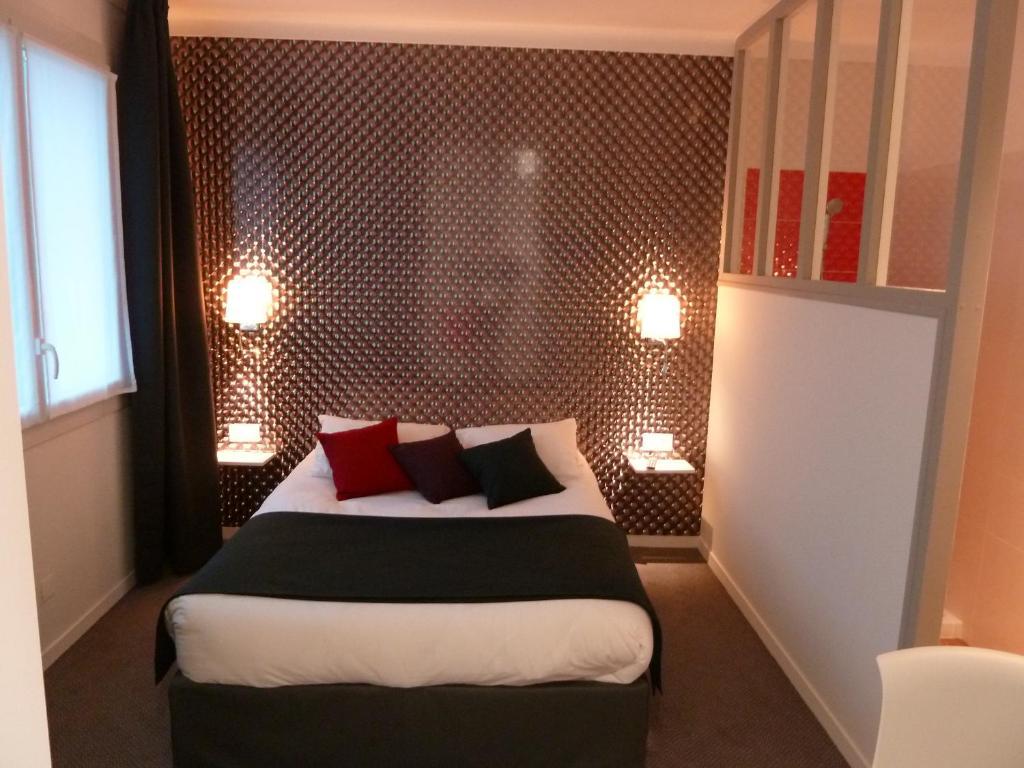 Standard Double Room Street View