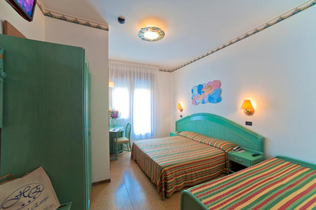 Triple Room,31437110:JPEG