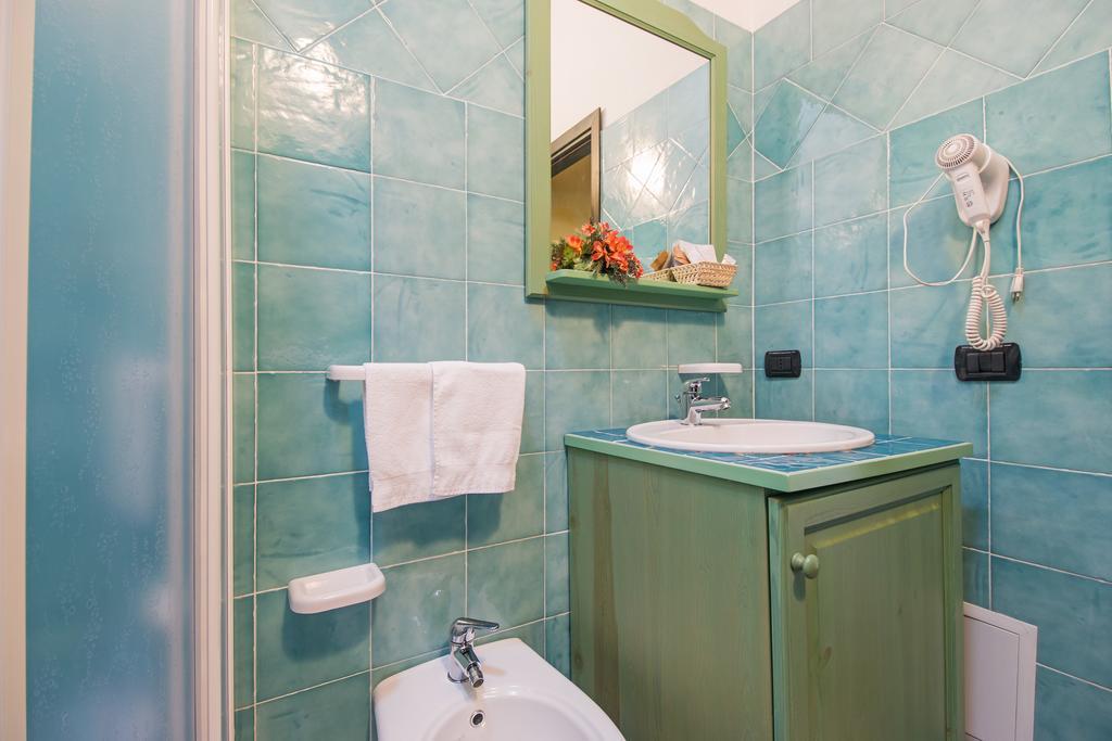 One-Bedroom Apartment,316296125:JPEG