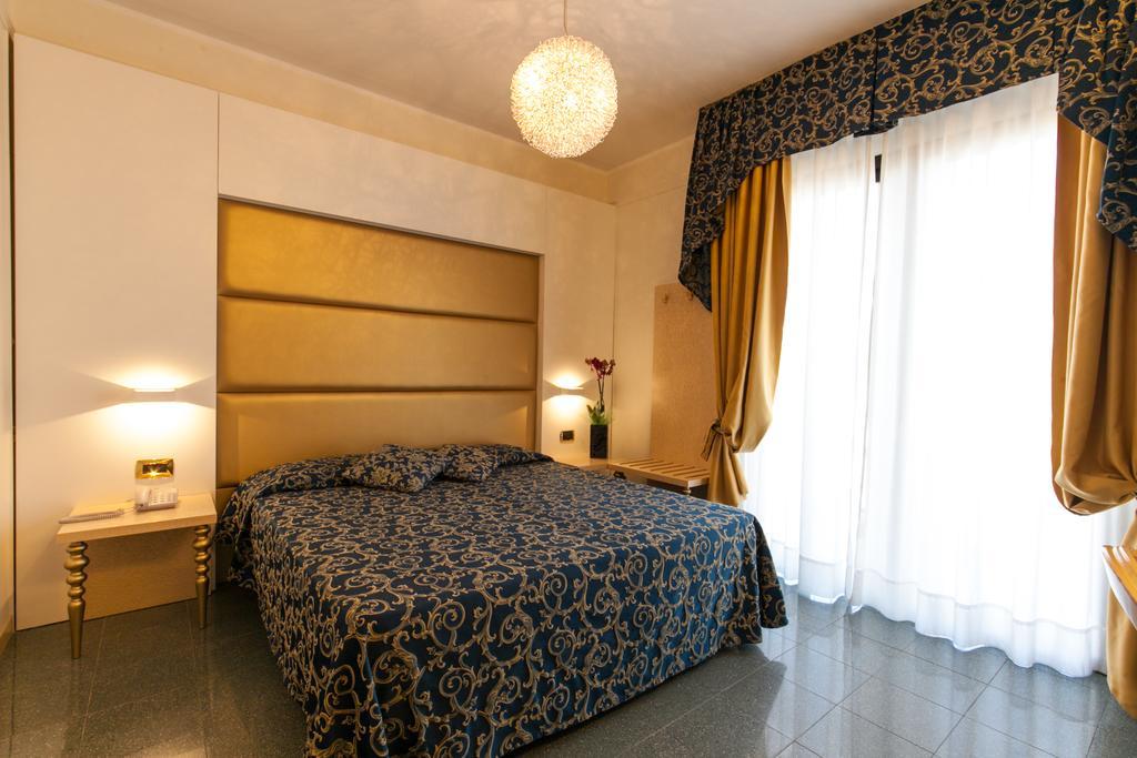 Double Room Partial Sea View