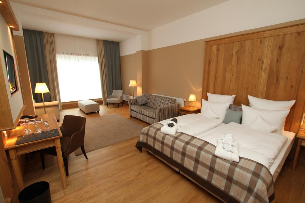 Double Room Mountain View Hunau