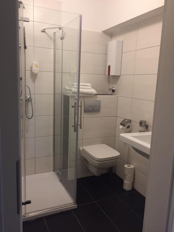 Economy Twin Room