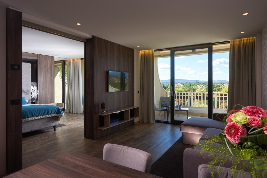 Suite Familiare con Balcone e Vista Parco
