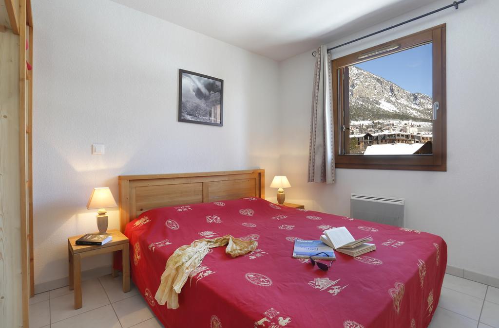 Four-Bedroom Apartment,322878271:JPEG