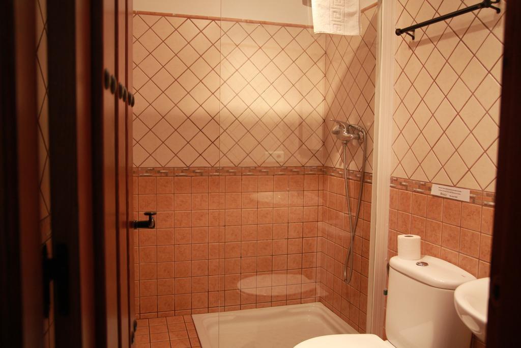 Twin Room,323874040:JPEG