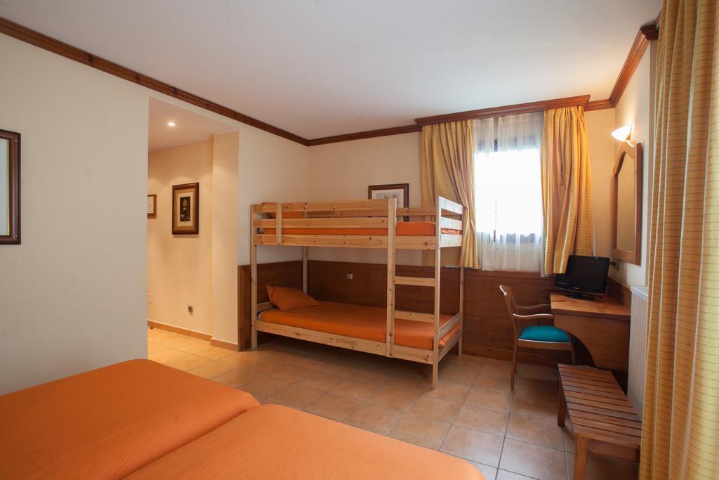 Triple Room,323828062:JPEG