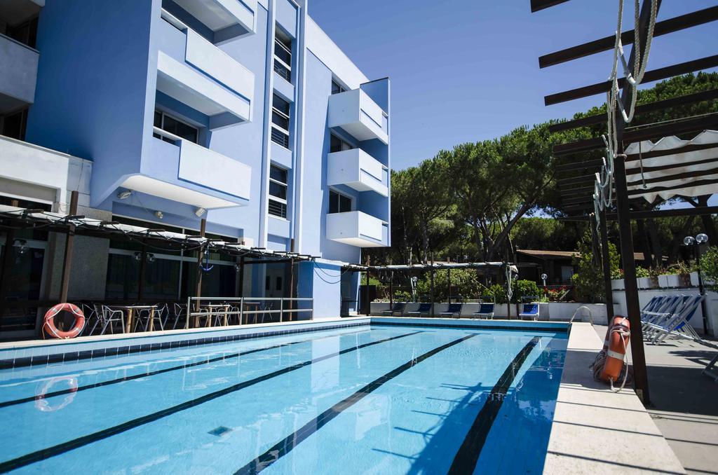 Standard Double or Twin Room Balcony
