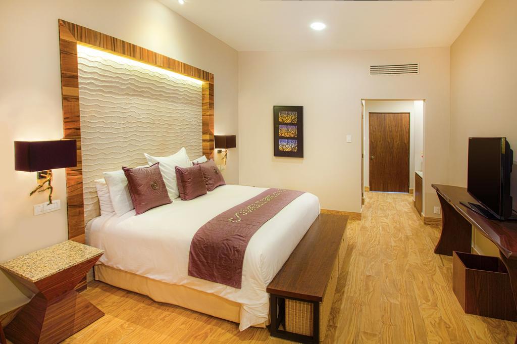 Towers Ocean view Suite