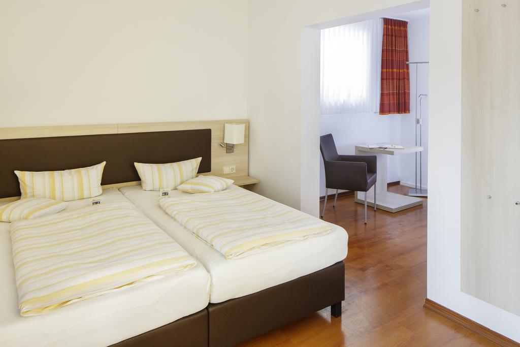 Double Room,31220189:JPEG