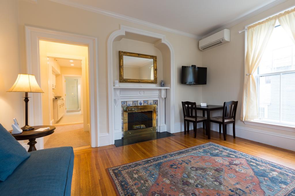 Family Suite - Peabody House- NO PETS
