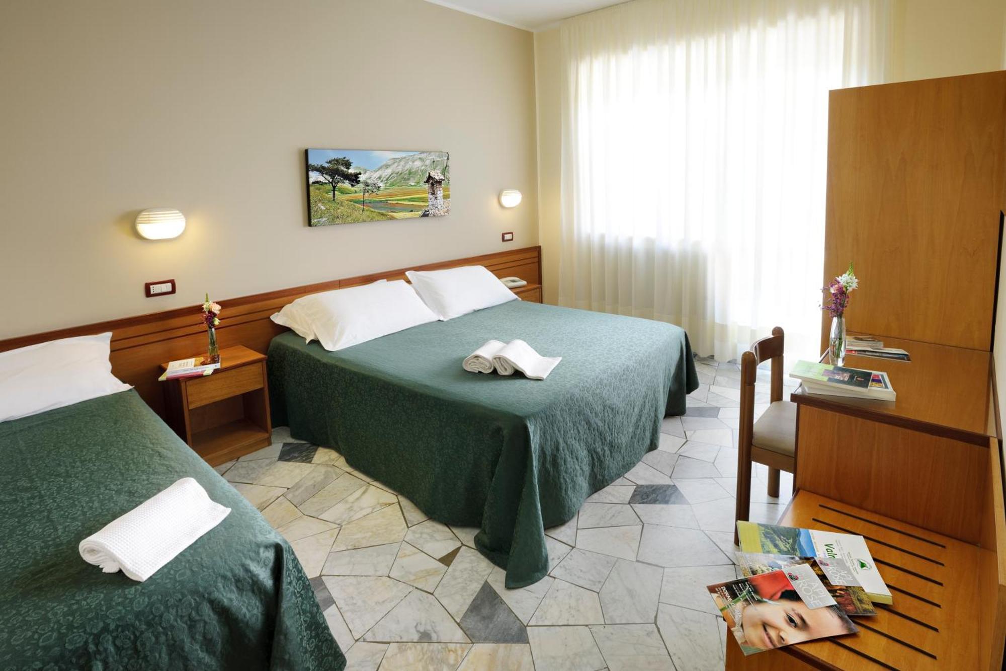 Standard Triple Room,666122955:JPEG