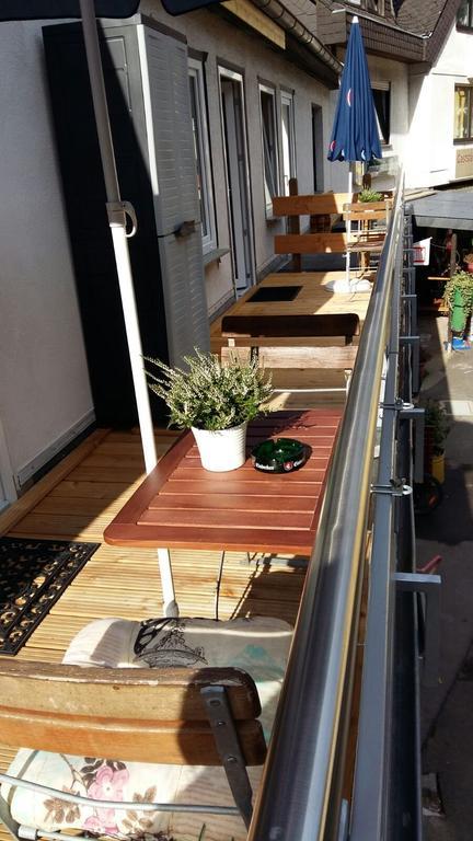 Family Room Balcony,325867318:JPEG